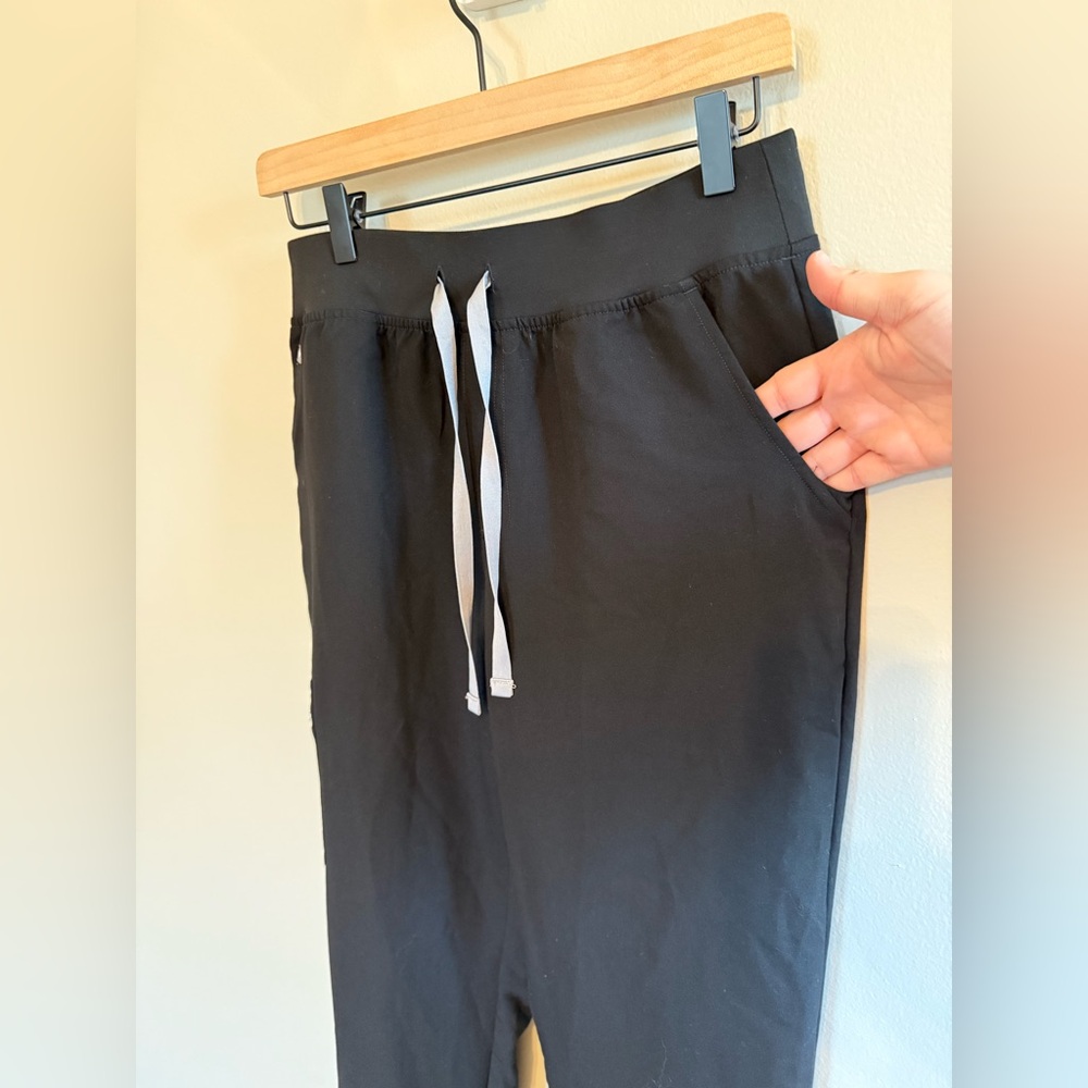 Figs • High Waisted Black Zamora Jogger Medical Scrub Pant Office Nurse Sz Med - Picture 7 of 14